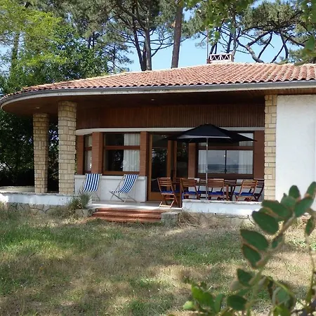 Grand Piquey Villa *