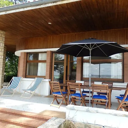 Grand Piquey Villa *